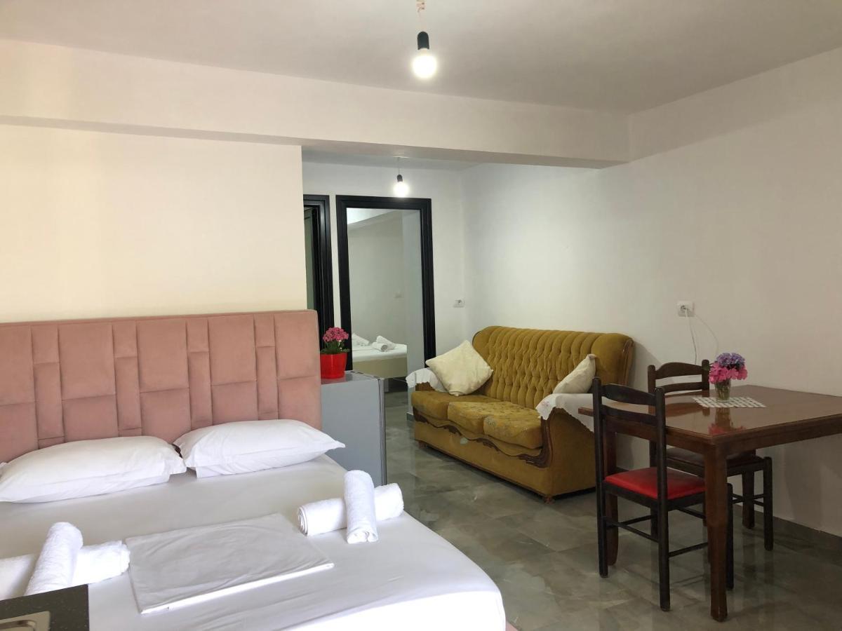 Vila Laura Pasha Villa Ksamil Kültér fotó