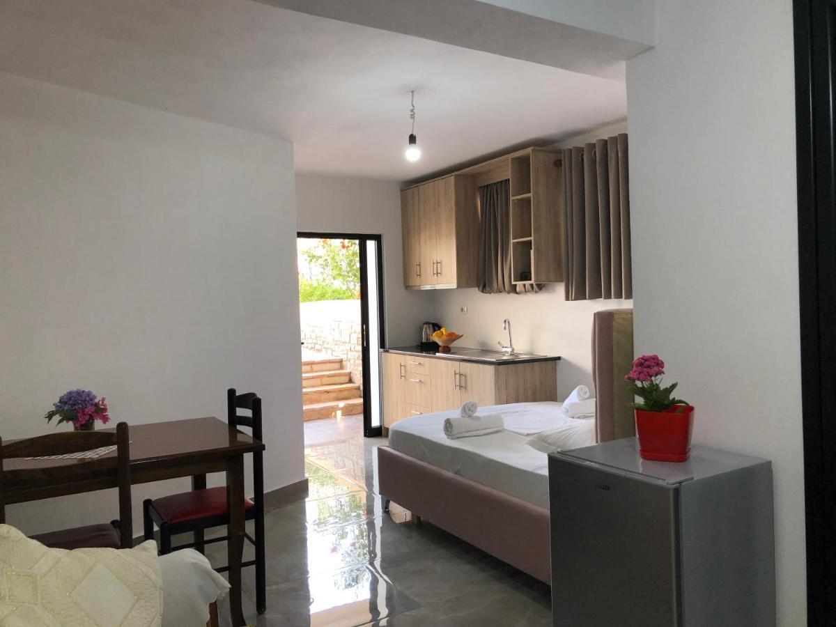 Vila Laura Pasha Villa Ksamil Kültér fotó