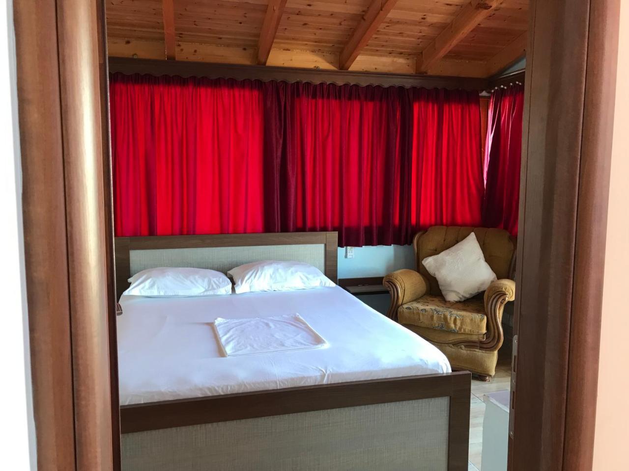 Vila Laura Pasha Villa Ksamil Kültér fotó
